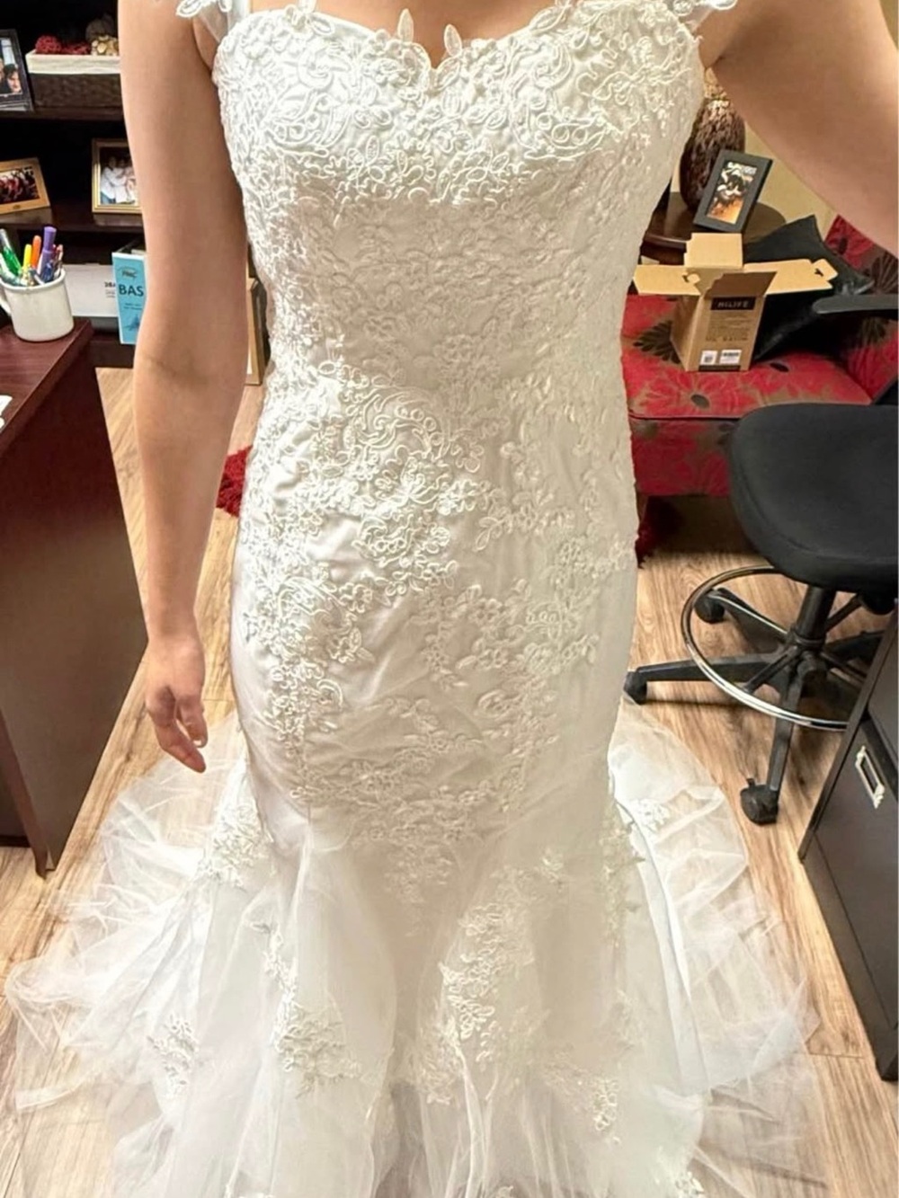 Elegant White Lace Mermaid Wedding Dress